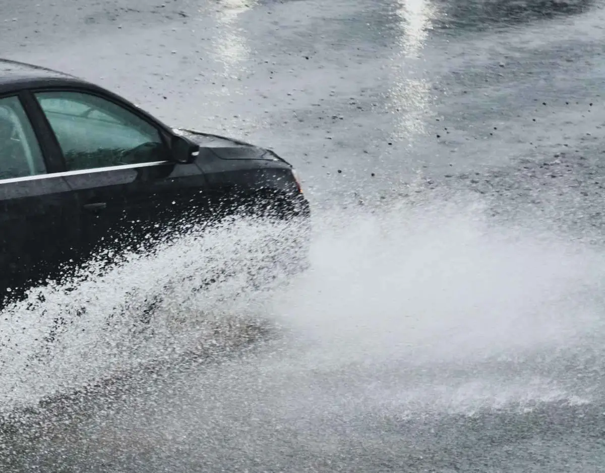 How To Protect Against Hydroplaning When Driving
